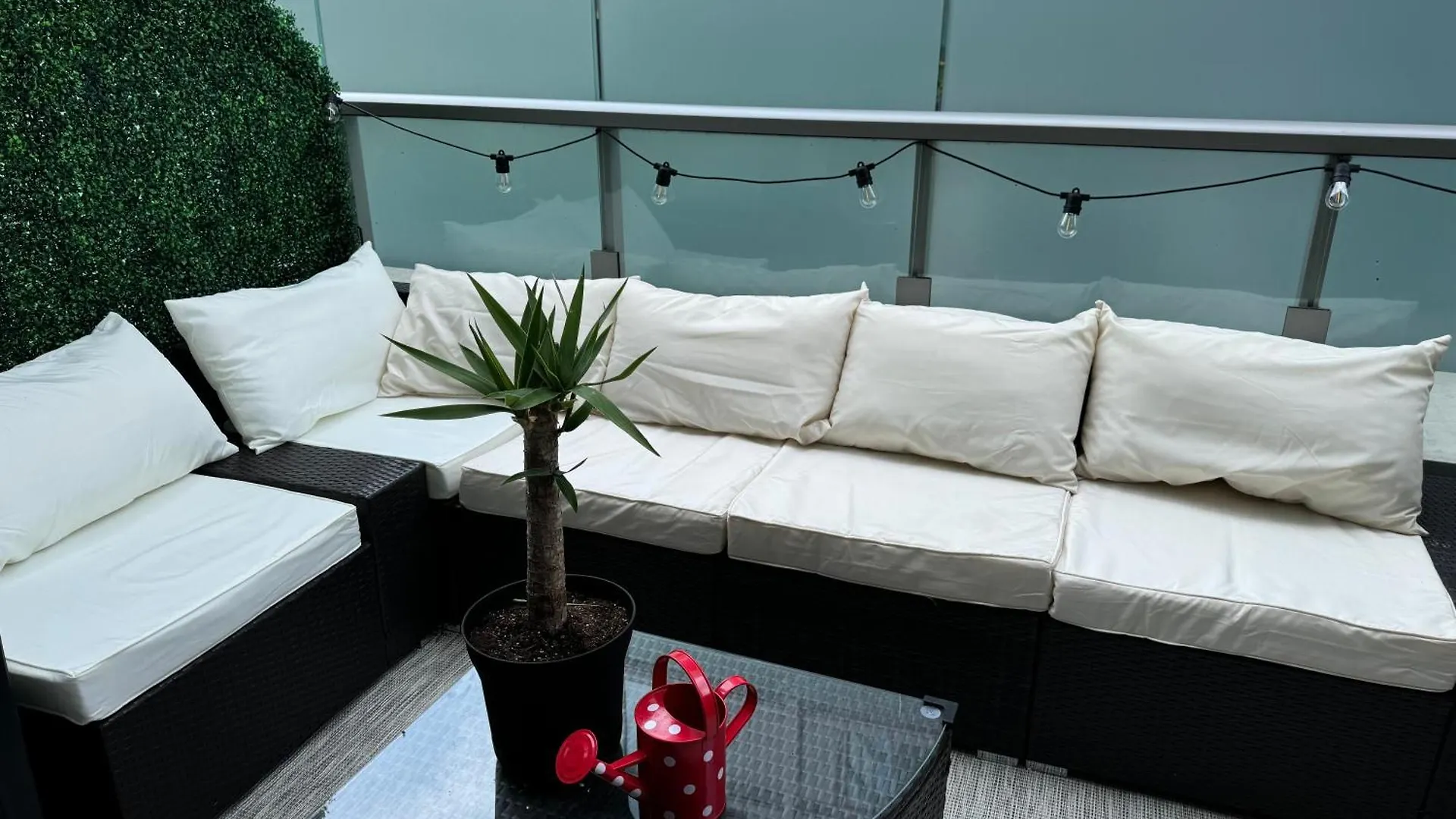 Yorkville Terrace Toronto 0*,  Canada